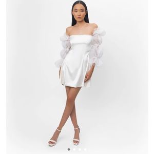 Cloud silk white short dress. Bridal. Never worn as it was too big. Size 6